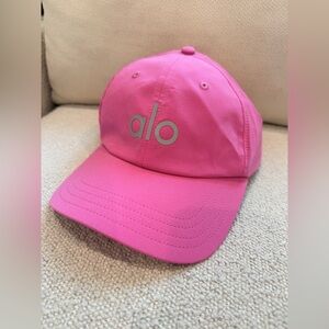 ALO Performance Off Duty Cap - Pink